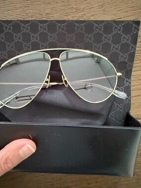 Gucci Fashion Show Aviator style gold tone sunglasses, new